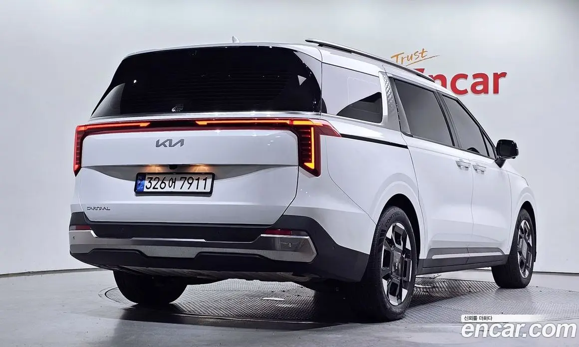 Kia Carnival 2024 2.2 автомат (гидро), фото 2 Kia Carnival 2024 2.2 автомат (гидро), фото 2