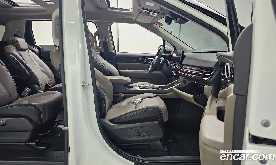 Kia Carnival 2024 2.2 автомат (гидро), фото 16 Kia Carnival 2024 2.2 автомат (гидро), фото 16