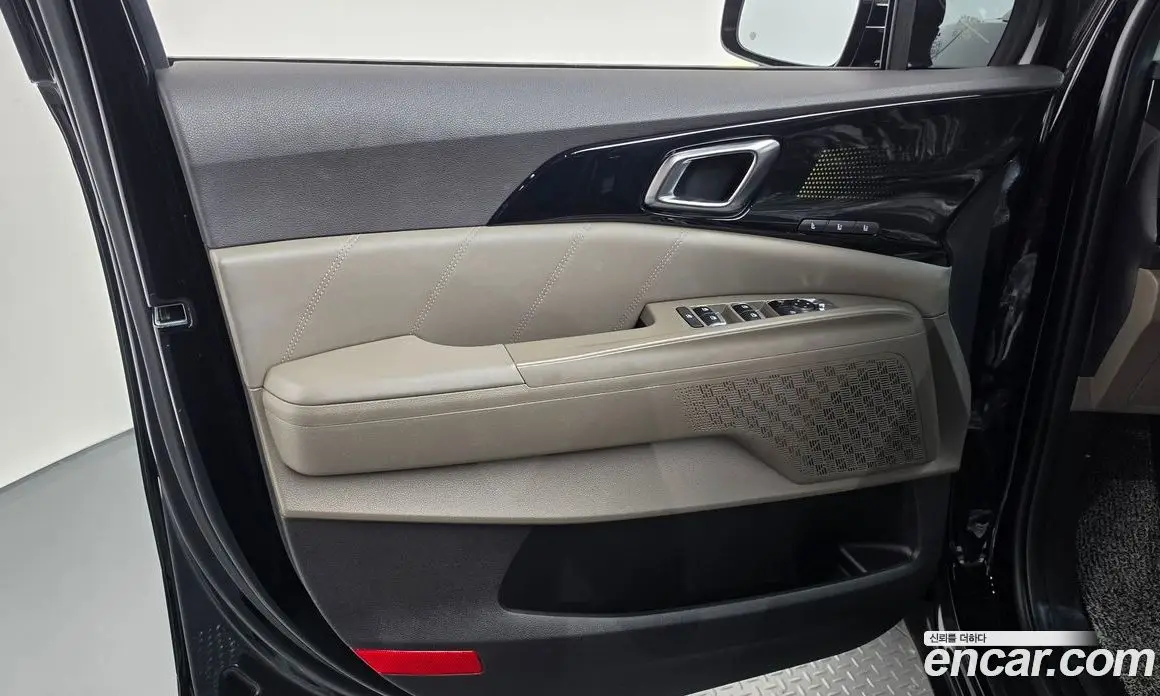 Kia Carnival 2025 3.5 автомат (гидро), фото 15