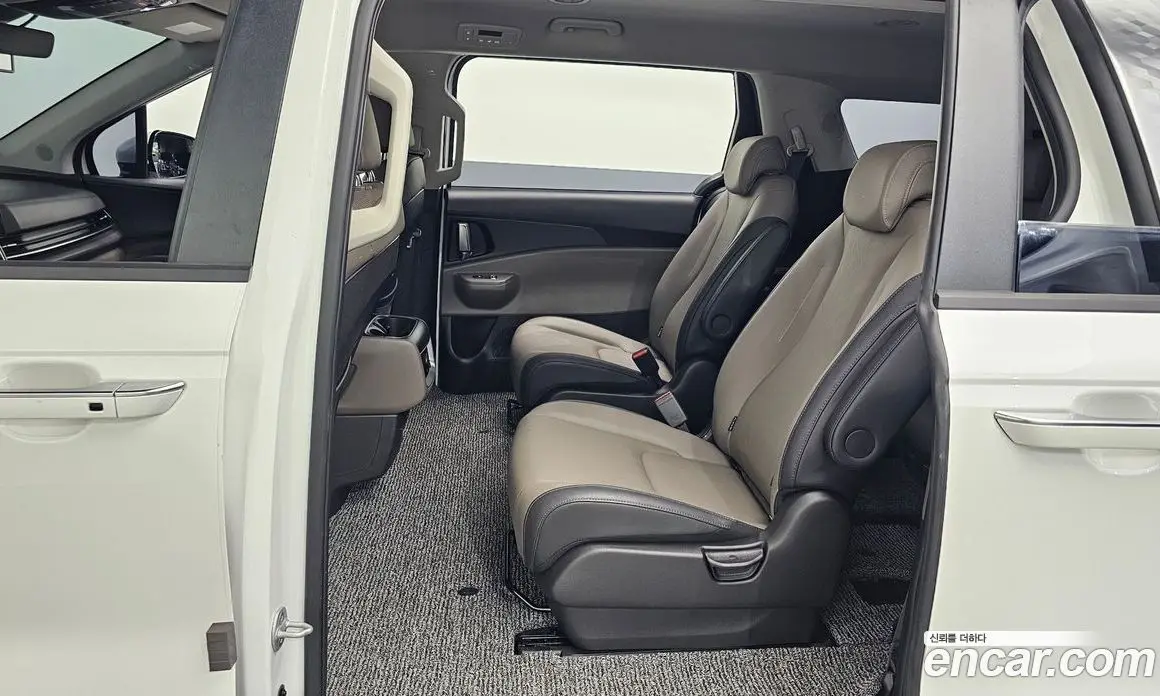 Kia Carnival 2025 1.6 автомат (гидро), фото 16 Kia Carnival 2025 1.6 автомат (гидро), фото 16