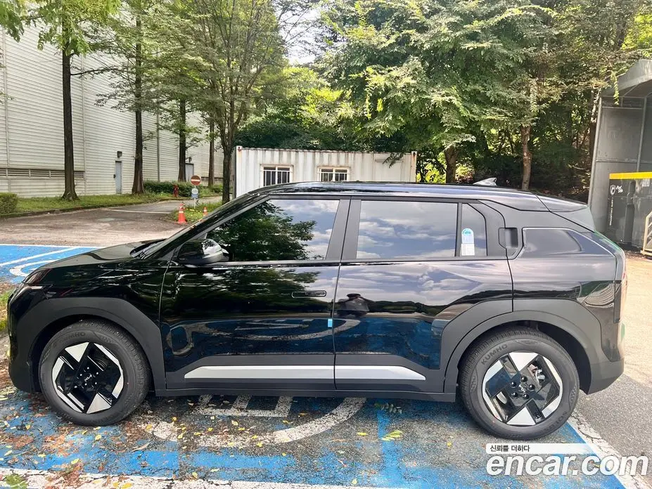 Kia EV3 2025 автомат (гидро), фото 3 Kia EV3 2025 автомат (гидро), фото 3
