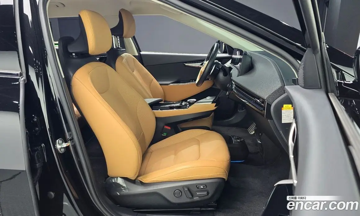 Kia EV6 2023 0.1 автомат (гидро), фото 12 Kia EV6 2023 0.1 автомат (гидро), фото 12