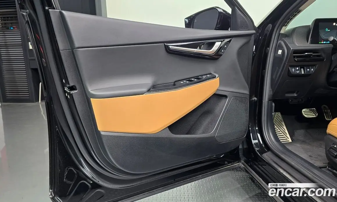 Kia EV6 2023 0.1 автомат (гидро), фото 13 Kia EV6 2023 0.1 автомат (гидро), фото 13