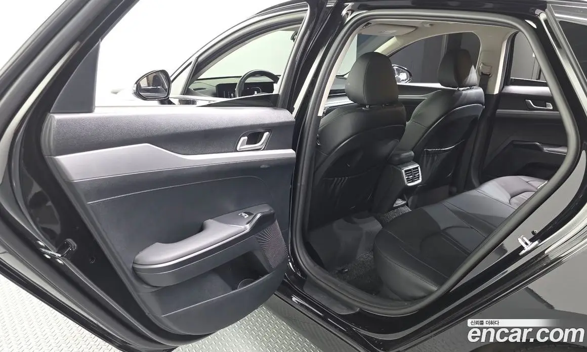 Kia K5 (Optima) 2025 2.0 автомат (гидро), фото 16 Kia K5 (Optima) 2025 2.0 автомат (гидро), фото 16