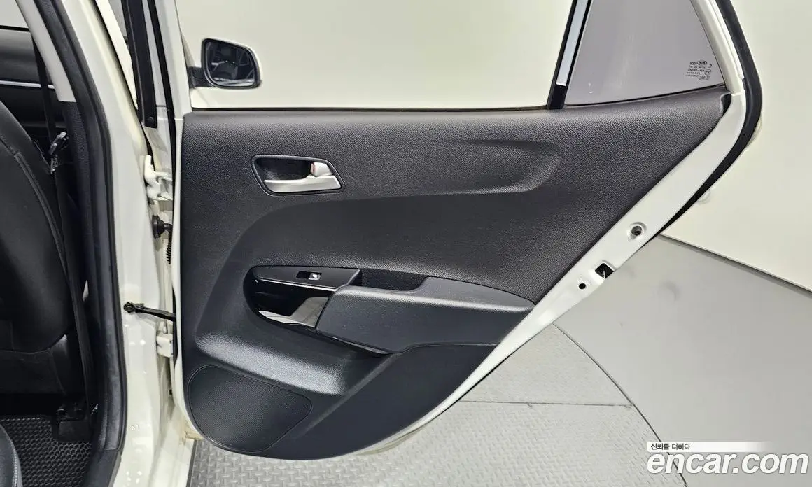 Kia Morning 2018 1.0 автомат (гидро), фото 15 Kia Morning 2018 1.0 автомат (гидро), фото 15