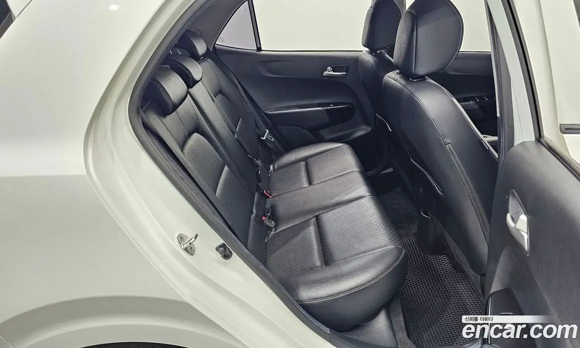 Kia Morning 2018 1.0 автомат (гидро), фото 17 Kia Morning 2018 1.0 автомат (гидро), фото 17