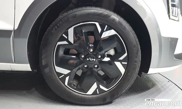 Kia Niro 2022 0.2 автомат (гидро), миниатюра 5 Kia Niro 2022 0.2 автомат (гидро), миниатюра 5