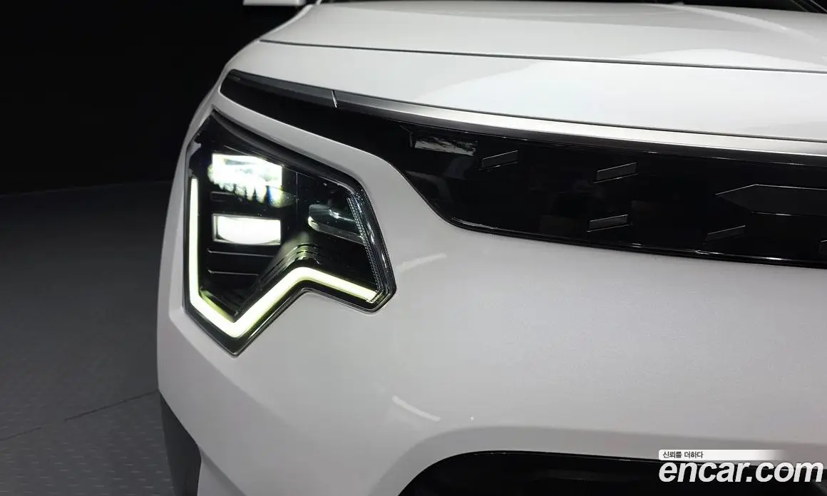 Kia Niro 2022 0.2 автомат (гидро), фото 8 Kia Niro 2022 0.2 автомат (гидро), фото 8