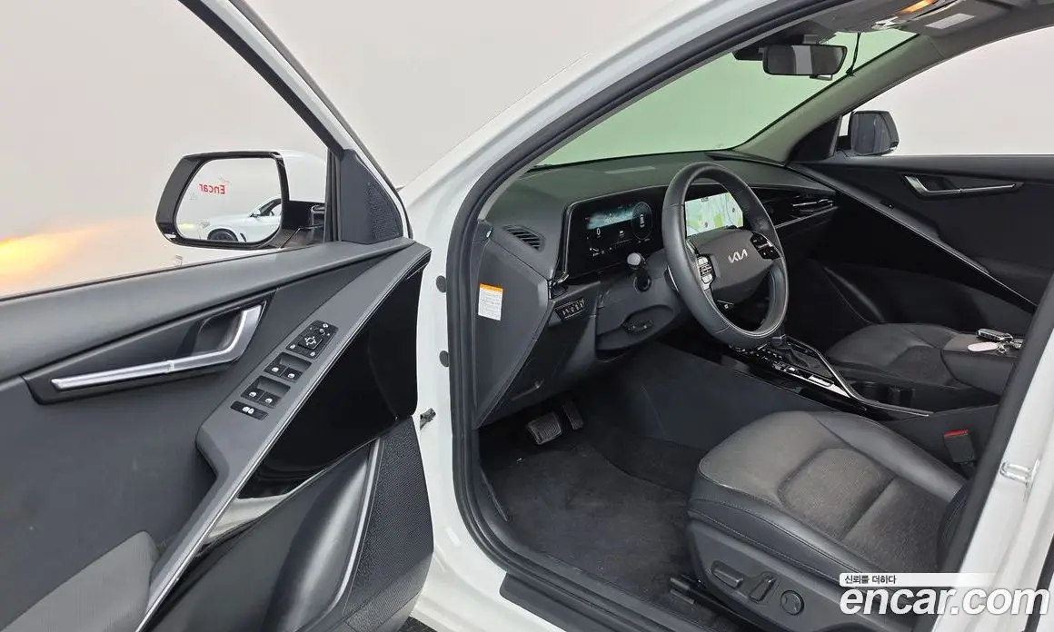 Kia Niro 2022 1.6 автомат (гидро), фото 13 Kia Niro 2022 1.6 автомат (гидро), фото 13