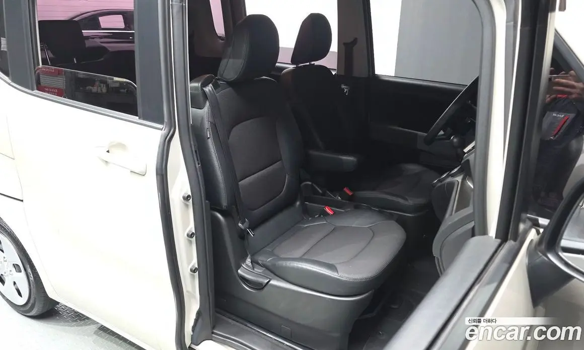 Kia Ray 2019 1.0 автомат (гидро), фото 16
