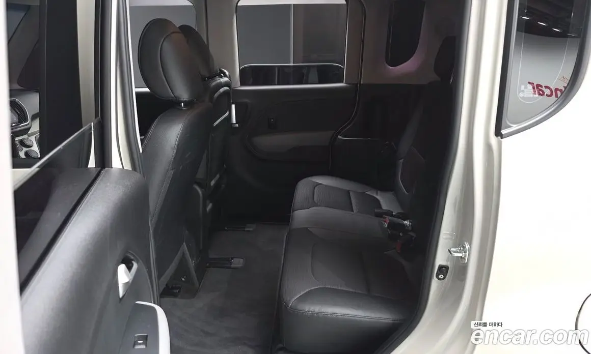 Kia Ray 2019 1.0 автомат (гидро), фото 17