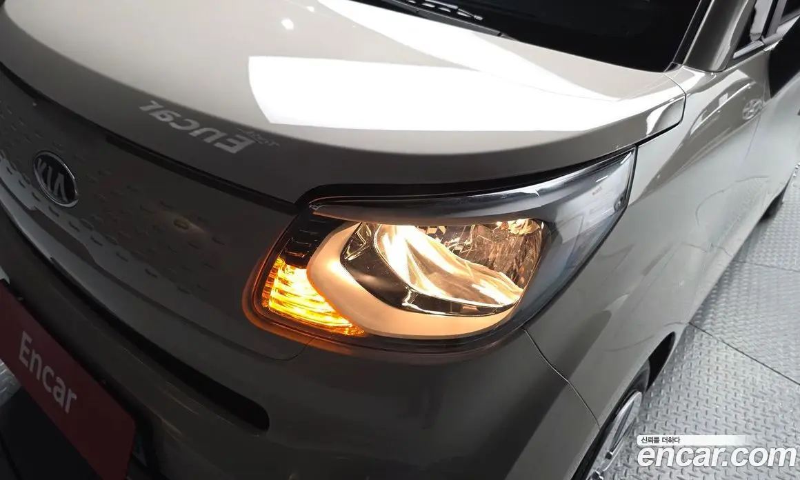 Kia Ray 2019 1.0 автомат (гидро), фото 8