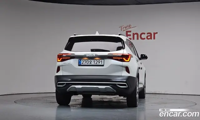 Kia Seltos 2022 1.6 автомат (гидро), миниатюра 3