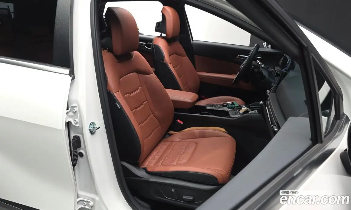 Kia Sportage 2025 1.6 автомат (гидро), фото 16 Kia Sportage 2025 1.6 автомат (гидро), фото 16