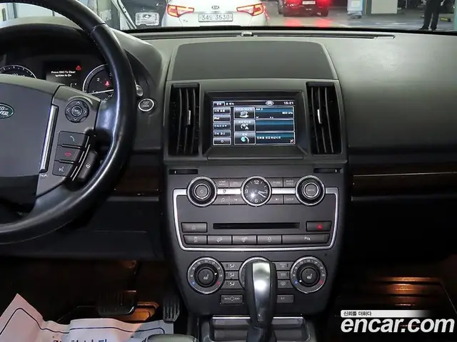 Land Rover Freelander 2013 2.2 автомат (гидро), миниатюра 11 Land Rover Freelander 2013 2.2 автомат (гидро), миниатюра 11