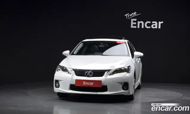 Lexus CT200h 2013 1.8 автомат (гидро), миниатюра 2
