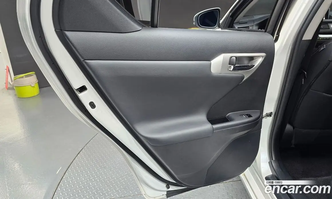 Lexus CT200h 2013 1.8 автомат (гидро), фото 14