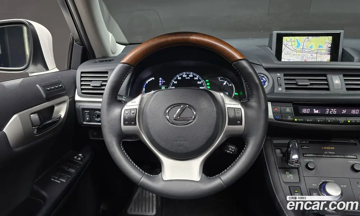 Lexus CT200h 2013 1.8 автомат (гидро), фото 18