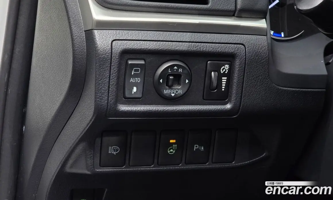 Lexus CT200h 2013 1.8 автомат (гидро), фото 19