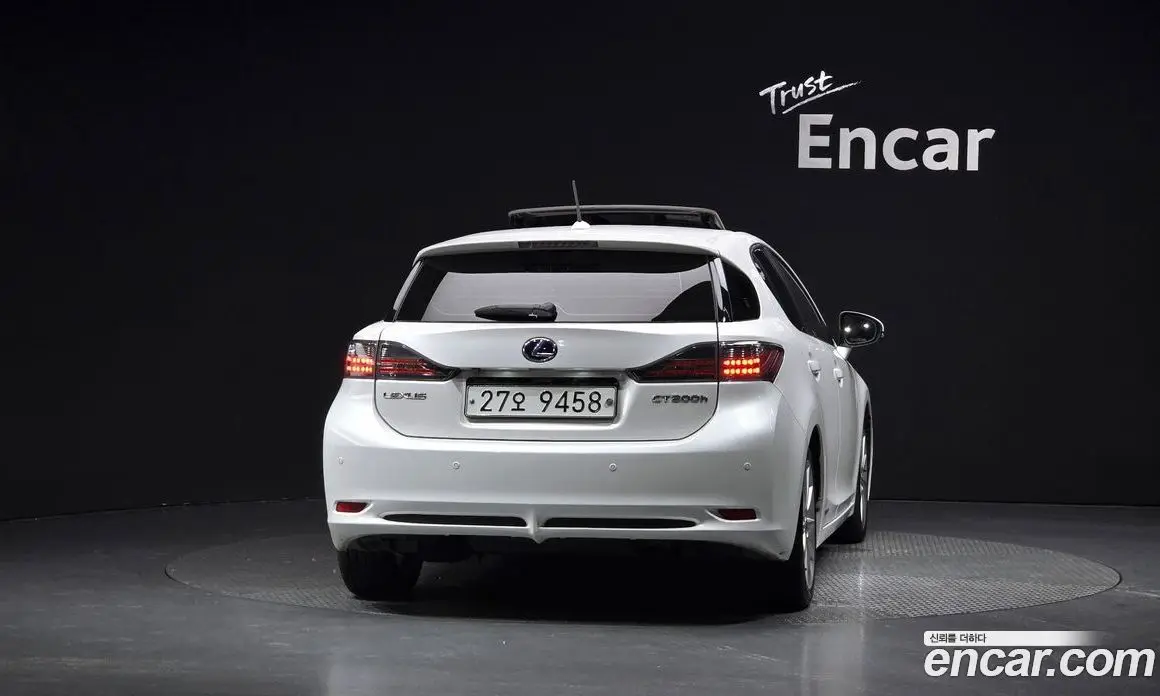 Lexus CT200h 2013 1.8 автомат (гидро), фото 3