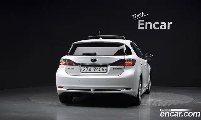 Lexus CT200h 2013 1.8 автомат (гидро), миниатюра 3