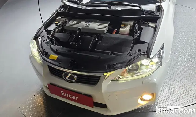 Lexus CT200h 2013 1.8 автомат (гидро), миниатюра 5