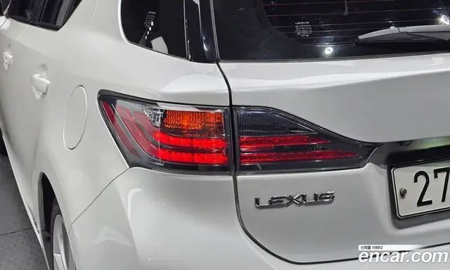Lexus CT200h 2013 1.8 автомат (гидро), миниатюра 8