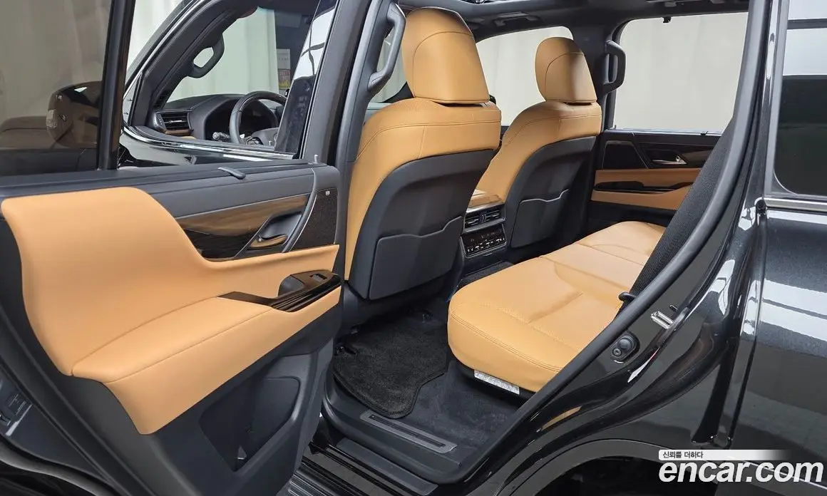 Lexus LX 2025 3.4 автомат (гидро), фото 17