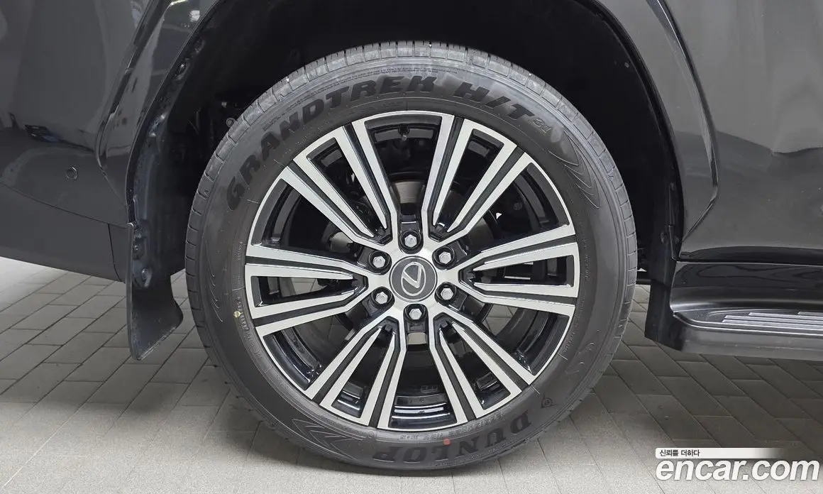 Lexus LX 2025 3.4 автомат (гидро), фото 4