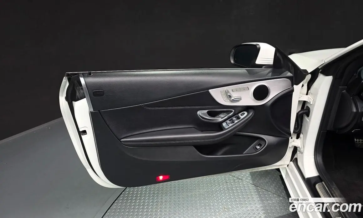 Mercedes-Benz C-Class 2018 2.0 автомат (гидро), фото 14