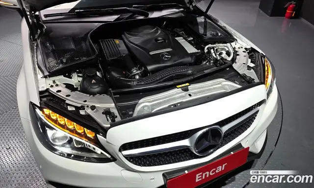 Mercedes-Benz C-Class 2018 2.0 автомат (гидро), миниатюра 6