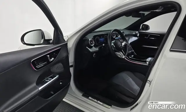 Mercedes-Benz C-Class 2023 2.0 автомат (гидро), миниатюра 12