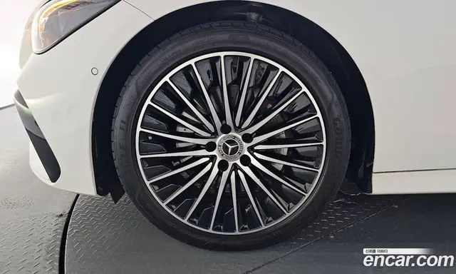 Mercedes-Benz CLE-Class 2025 2.0 автомат (гидро), миниатюра 4