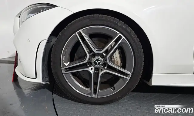 Mercedes-Benz CLS-Class 2020 1.9 автомат (гидро), миниатюра 5