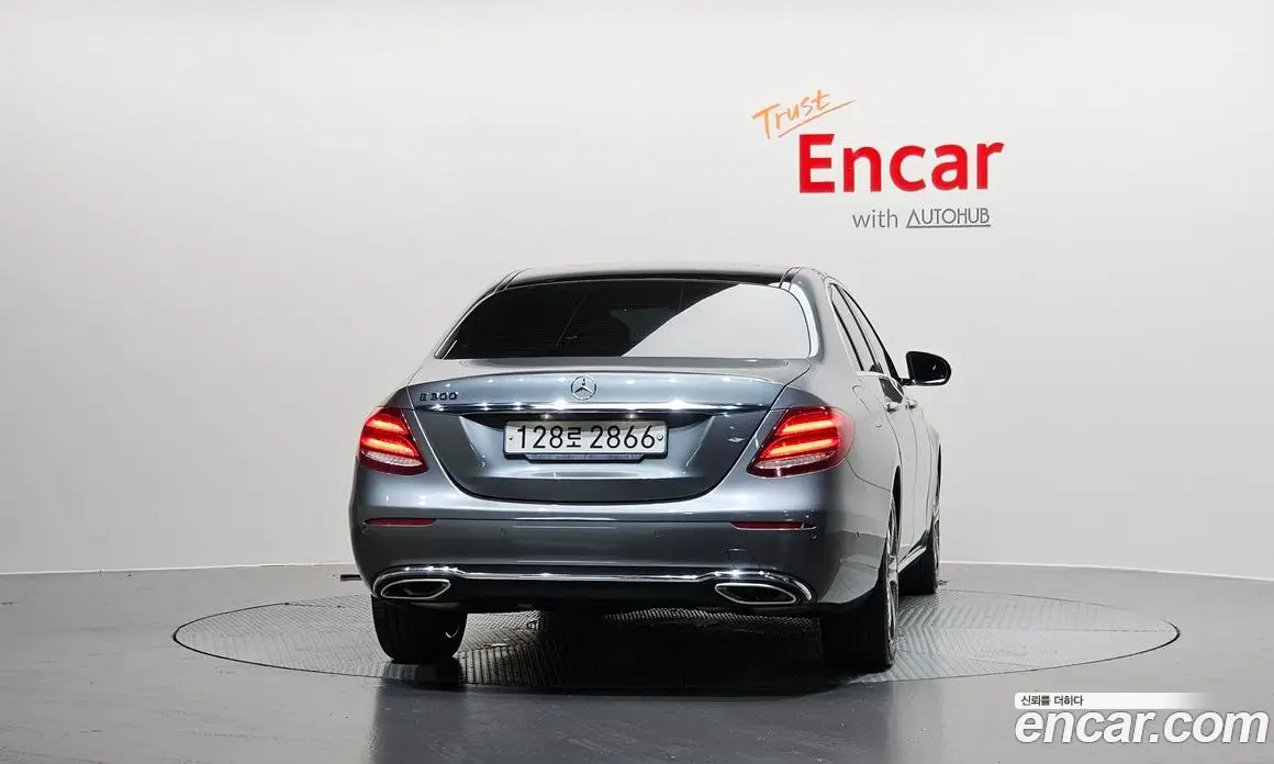 Mercedes-Benz E-Class 2016 2.0 автомат (гидро), фото 3