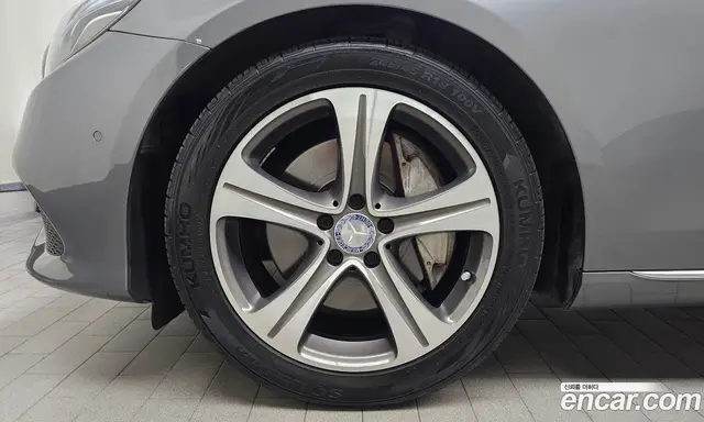 Mercedes-Benz E-Class 2016 2.0 автомат (гидро), миниатюра 4