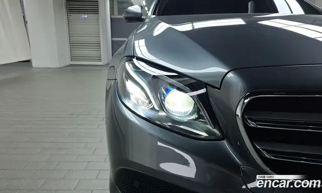 Mercedes-Benz E-Class 2016 2.0 автомат (гидро), миниатюра 7