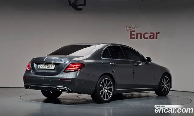 Mercedes-Benz E-Class, 2017, 85 882 км