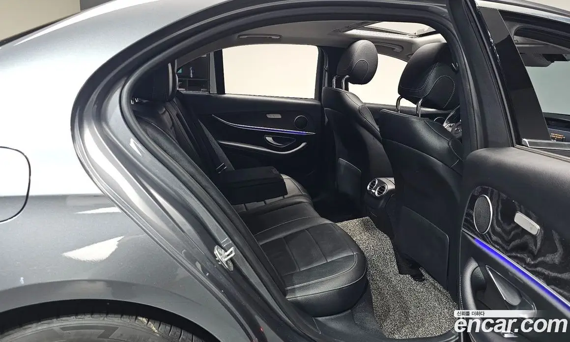 Mercedes-Benz E-Class 2017 2.0 автомат (гидро), фото 17