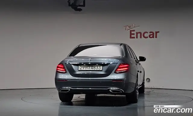 Mercedes-Benz E-Class 2017 2.0 автомат (гидро), миниатюра 3