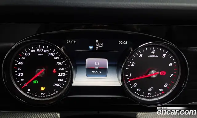 Mercedes-Benz E-Class 2018 2.0 автомат (гидро), миниатюра 11 Mercedes-Benz E-Class 2018 2.0 автомат (гидро), миниатюра 11