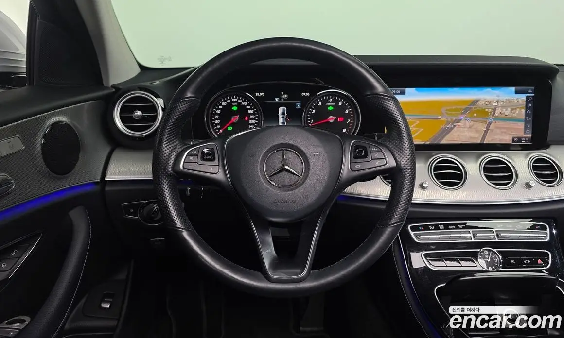 Mercedes-Benz E-Class 2018 2.0 автомат (гидро), фото 18 Mercedes-Benz E-Class 2018 2.0 автомат (гидро), фото 18