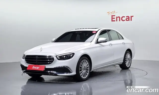 Mercedes-Benz E-Class, 2021, 70 005 км