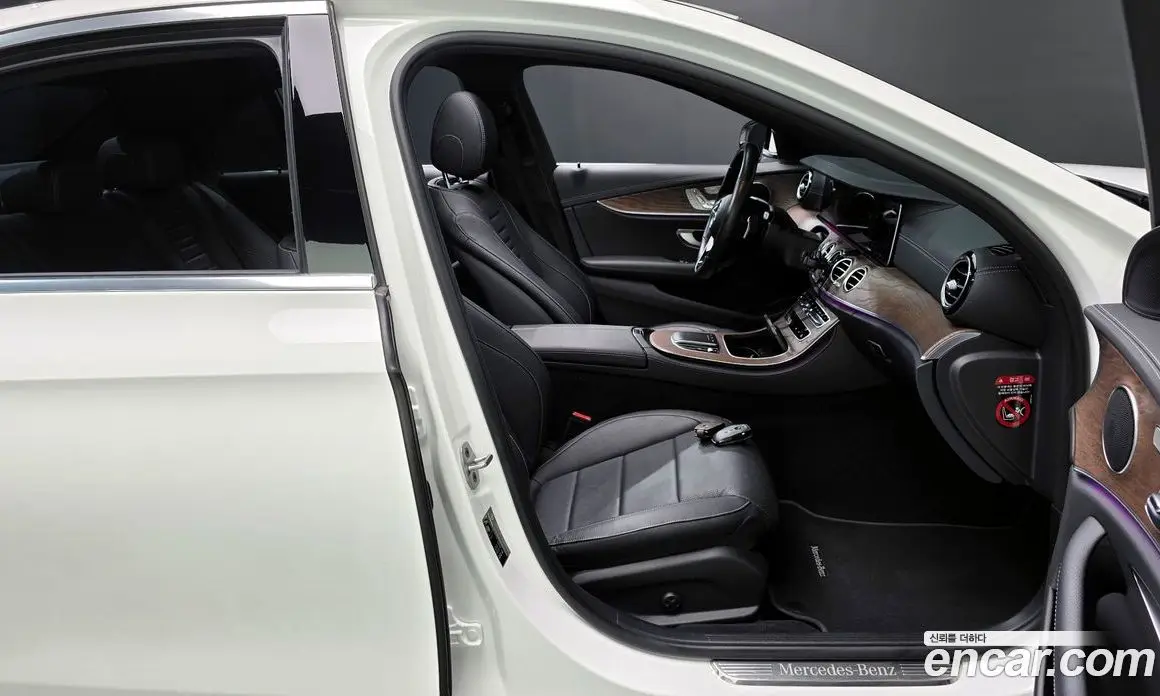 Mercedes-Benz E-Class 2021 1.9 автомат (гидро), фото 16