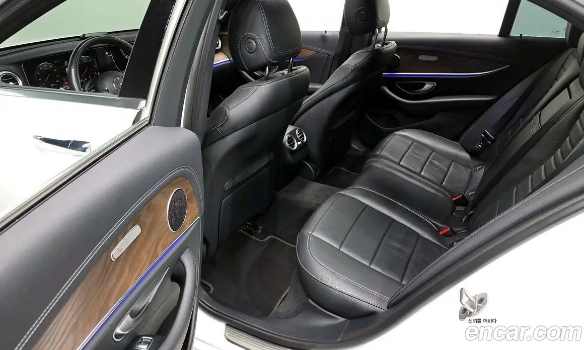 Mercedes-Benz E-Class 2021 1.9 автомат (гидро), фото 18