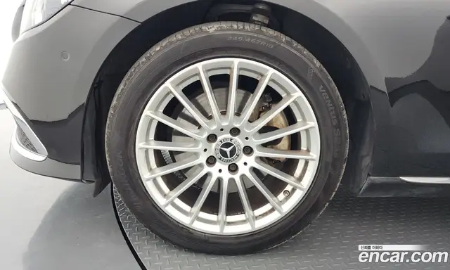 Mercedes-Benz E-Class 2021 2.0 автомат (гидро), миниатюра 5