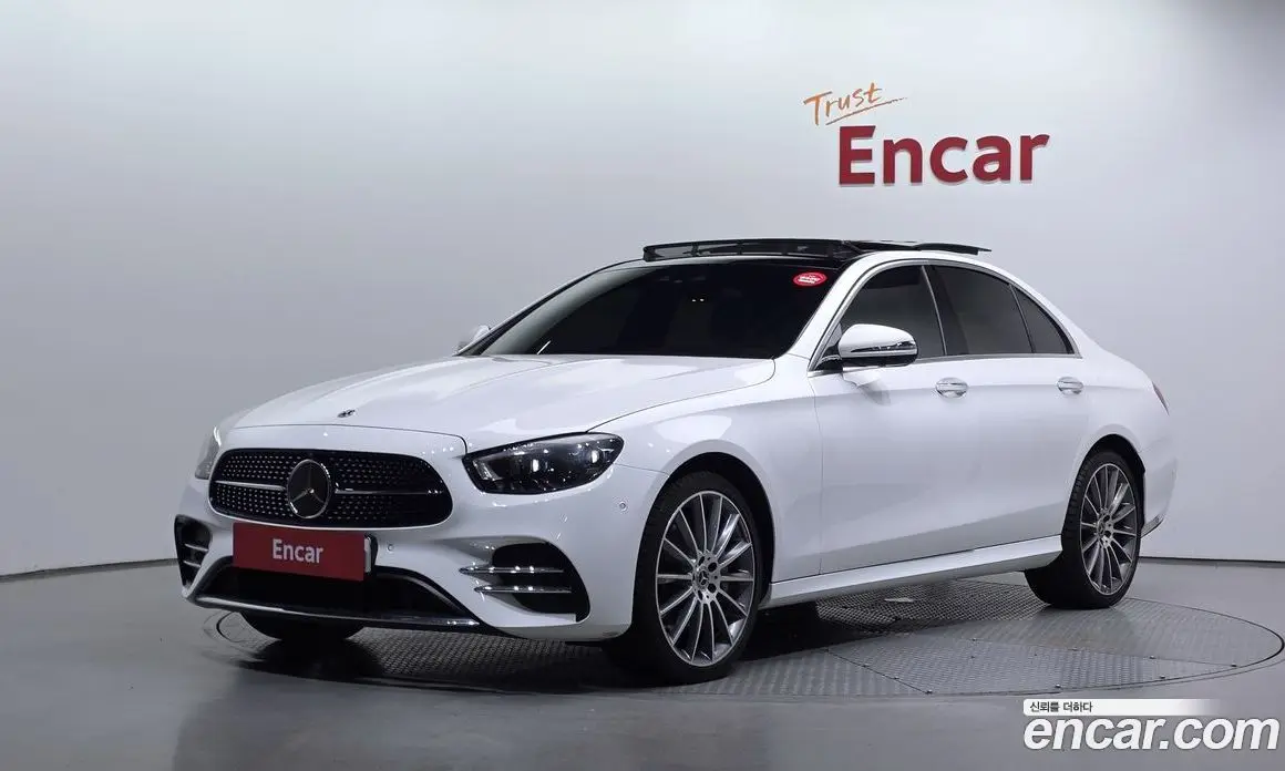Mercedes-Benz E-Class 2022 2.0 автомат (гидро), фото 1 Mercedes-Benz E-Class 2022 2.0 автомат (гидро), фото 1