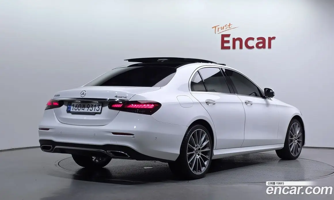 Mercedes-Benz E-Class 2022 2.0 автомат (гидро), фото 2 Mercedes-Benz E-Class 2022 2.0 автомат (гидро), фото 2