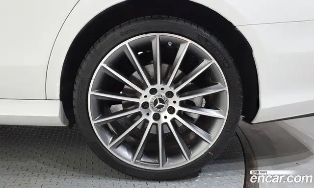 Mercedes-Benz E-Class 2022 2.0 автомат (гидро), миниатюра 7 Mercedes-Benz E-Class 2022 2.0 автомат (гидро), миниатюра 7