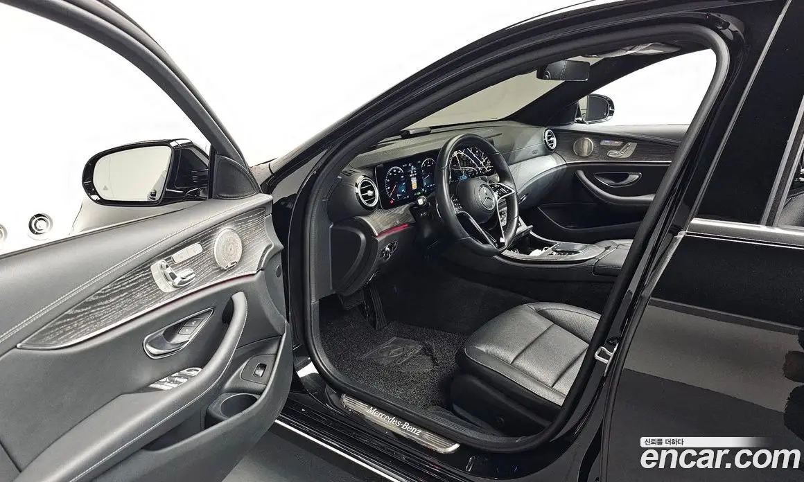 Mercedes-Benz E-Class 2022 2.0 автомат (гидро), фото 12 Mercedes-Benz E-Class 2022 2.0 автомат (гидро), фото 12